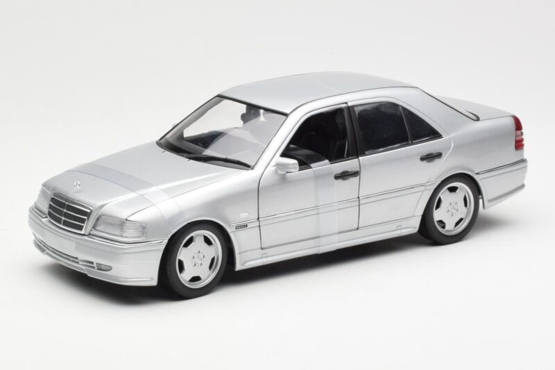 Mercedes C36 AMG W202 Silber UT Models 1:18