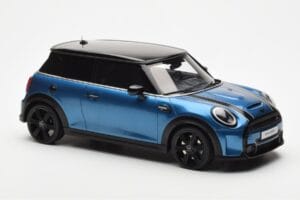 Mini Cooper S F56 Island Blau Otto 1:18 OT982 Resin – Bild 4 von 6