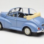 Morris Minor Cabriolet Blau Minichamps 1:18 - image 7 of 8
