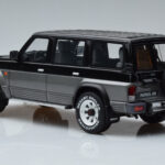 Nissan Patrol GR Y60 Grau Otto 1:18 - image 5 of 6