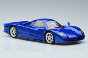 Nissan R390 GT1 Road Car GT Spirit 1:18 GT403 Resin – Bild 4 von 6