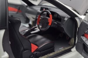 Nissan Skyline GT-R R34 Nismo Z-Tune Weiss MotorHelix 1:18 M83407 Metall – Bild 8 von 11