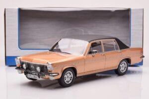 Opel Diplomat B Beige Metallic MCG 1:18 MCG18335 Metall – Bild 6 von 6