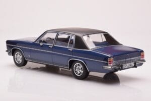 Opel Diplomat B Dunkelblau Metallic MCG 1:18 MCG18336 Metall – Bild 5 von 6