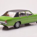Opel Diplomat B Grün Metallic MCG 1:18 - image 2 of 6