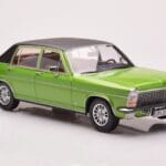 Opel Diplomat B Grün Metallic MCG 1:18 - image 4 of 6