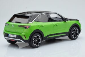Opel Mokka-e GS Line Matcha Grün Otto 1:18 OT435 Resin – Bild 2 von 5