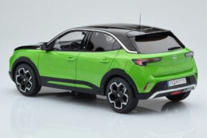 Opel Mokka-e GS Line Matcha Grün Otto 1:18 OT435 Resin – Bild 4 von 5