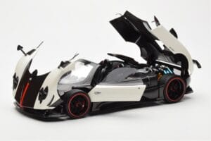 Pagani Zonda Cinque Roadster Weiss Benny Almost Real 1:18 850611001 Metall – Bild 2 von 8