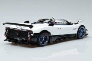 Pagani Zonda HP Barchetta Carbon Fiber Weiss LCD 1:18 LCD18009-WH Metall – Bild 3 von 9