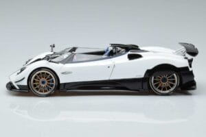 Pagani Zonda HP Barchetta Carbon Fiber Weiss LCD 1:18 LCD18009-WH Metall – Bild 5 von 9