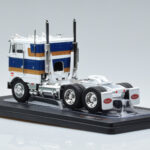 Peterbilt 352 H Weiss IXO 1:43 TR078 - image 5 of 6