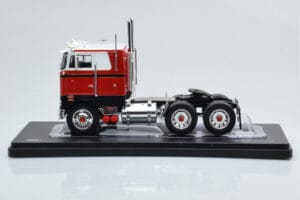 Peterbilt 352 Pacemaker Rot Weiss IXO 1:43 TR097 Metall – Bild 2 von 4