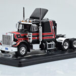 Peterbilt 359 Schwarz Rot IXO 1:43