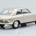Peugeot 204 Coupe Beige Otto 1:18 - image 2 of 6
