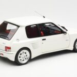 Peugeot 205 Dimma Weiss Otto 1:18 - image 2 of 6