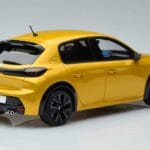 Peugeot 208 GT Line Gelb Otto 1:18 OT930 Resin - image 2 of 6