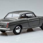 Peugeot 404 Coupe Graphite Grau Norev 1:18 - image 3 of 7