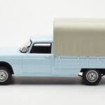 Peugeot 404 Pickup Bache Pastellblau Otto 1:18 - image 3 of 6