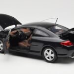Peugeot 407 Coupé Schwarz Norev 1:18 - image 5 of 8