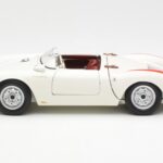 Porsche 550 Spyder 70 Jahre Edition Weiss Schuco 1:18 - image 4 of 8