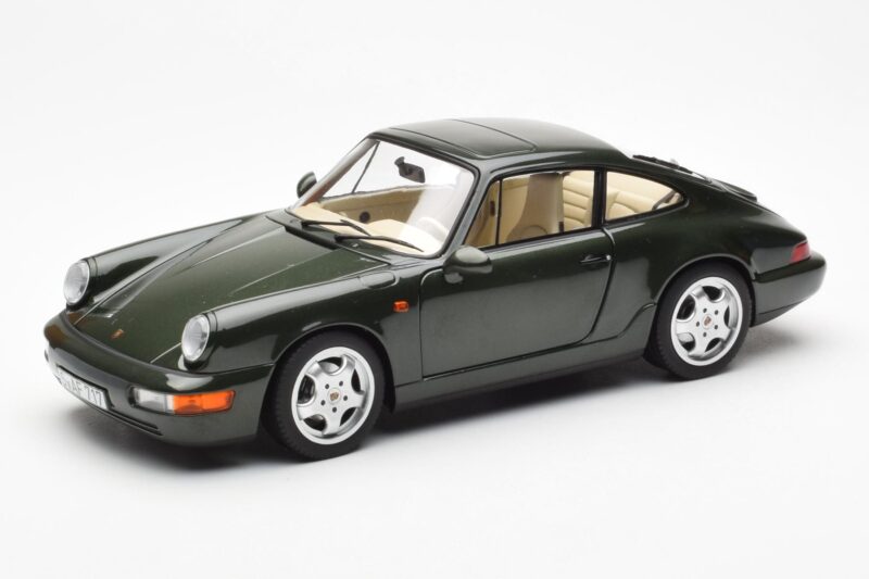 Porsche 911 964 Carrera 4 Grün Metallic Asia Exclusive Norev 1:18