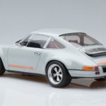 Porsche 911 964 Singer Grau GT Spirit 1:18 GT088 Resin - image 5 of 6
