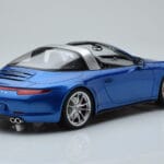 Porsche 911 991 4S Targa Blau GT Spirit 1:18 - image 2 of 5