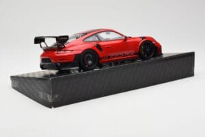 Porsche 911 GT2 RS 991 MR Manthey Racing Nordschleife Rekord Minichamps 1:18 MR-911-GT2RS-1803 Metall – Bild 3 von 6