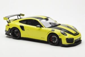 Porsche 911 991.2 GT2 RS Hellgrün Mit Schwarzen Magnesium-Felgen Minichamps 1:18 155068300 Metall – Bild 4 von 6