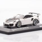 Porsche 911 991.2 GT2 RS Weiss Minichamps 1:43 - image 2 of 4