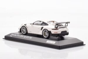 Porsche 911 991.2 GT2 RS Weiss Minichamps 1:43 CA04318004 Metall – Bild 3 von 4