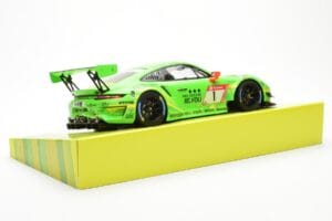 Porsche 911 991.2 GT3 R #1 Manthey Racing 24 Hours Nurburgring 2019 Minichamps 1:18 MG-M-911-19-1801 Metall – Bild 3 von 6