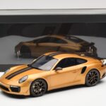 Porsche 911 991.2 Turbo S Exclusive Gold GT Spirit 1:18 - image 6 of 6