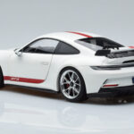Porsche 911 992 GT3 Weiss Norev 1:18 - image 6 of 7