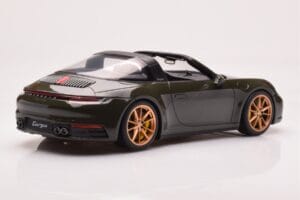 Porsche 911 992 Targa 4S Olivgrün GT Spirit 1:18 GT438 Resin – Bild 2 von 6