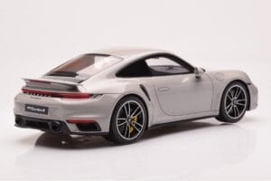 Porsche 911 992 Turbo S Crayon Grau GT Spirit 1:18 GT431 Resin – Bild 2 von 6