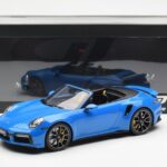Porsche 911 992 Turbo S Shark Blau GT Spirit 1:18 - image 6 of 6