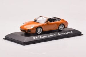 Porsche 911 997 Carrera 4 Cabriolet Orange Metallic Minichamps 1:43 WAP02001618 Metall – Bild 2 von 4