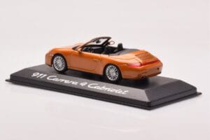 Porsche 911 997 Carrera 4 Cabriolet Orange Metallic Minichamps 1:43 WAP02001618 Metall – Bild 3 von 4