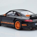 Porsche 911 997 GT3 RS Schwarz AUTOart 1:18 - image 7 of 8
