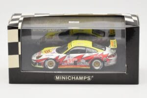 Porsche 911 997 GT3 RSR #31 J. Bergmeister / P. Long / L. Luhr 12 Hours of Sebring Class Winners 2005 Minichamps 1:43 4000564 – Bild 4 von 4
