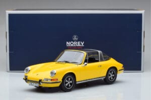 Porsche 911 E Targa Norev 1:18 187643 Metall – Bild 7 von 7