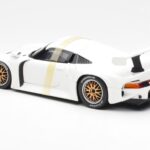 Porsche 911 GT1 Weiss UT Models 1:18 - image 5 of 6