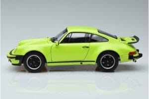 Porsche 911 930 Turbo 3.0 Hellgrün Norev 1:18 187666 Metall – Bild 4 von 7