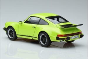 Porsche 911 930 Turbo 3.0 Hellgrün Norev 1:18 187666 Metall – Bild 6 von 7