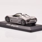 Porsche 918 Spyder Grau Metallic Minichamps 1:43 - image 3 of 4