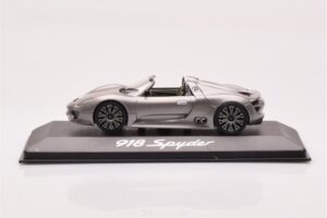 Porsche 918 Spyder Grau Metallic Minichamps 1:43