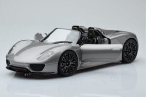 Porsche 918 Spyder Prototyp Grau Metallic Minichamps 1:18 110060030 Metall – Bild 2 von 7