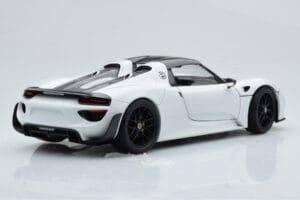 Porsche 918 Spyder Weissach Package Weiss Mit Schwarzen Rädern Minichamps 1:18 113062443 Metall – Bild 3 von 9